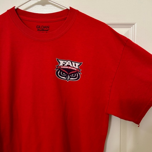 FAU Class of 2022 Limited Edition Acceptance Letter T-Shirt - Picture 2 of 6